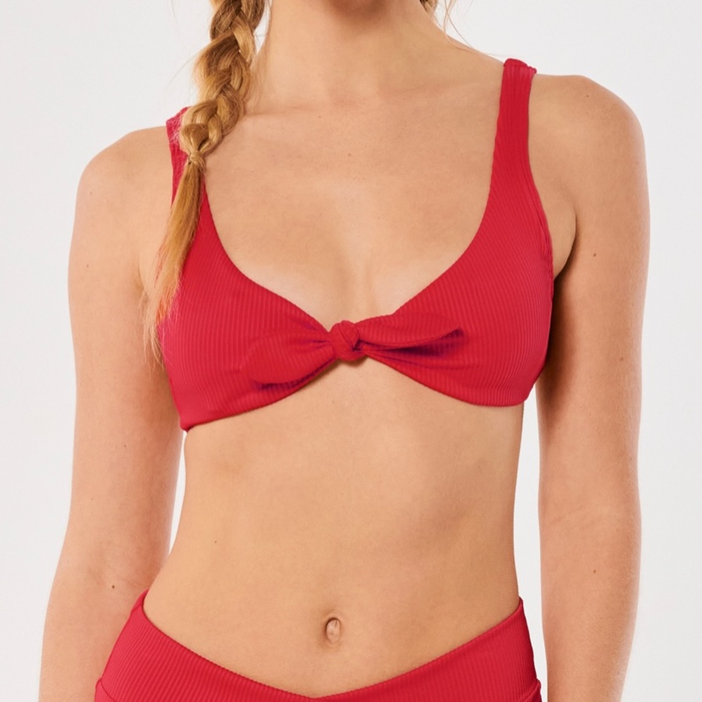Hollister RIBBED TIE-FRONT SCOOP BIKINI TOP
